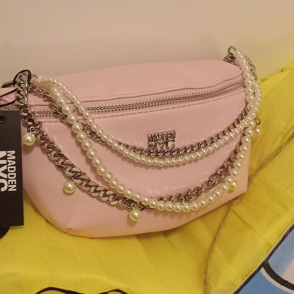 BB Dakota by Steve Madden Pink Crossbody Bag with Pearl Chain - Picture 1 of 6